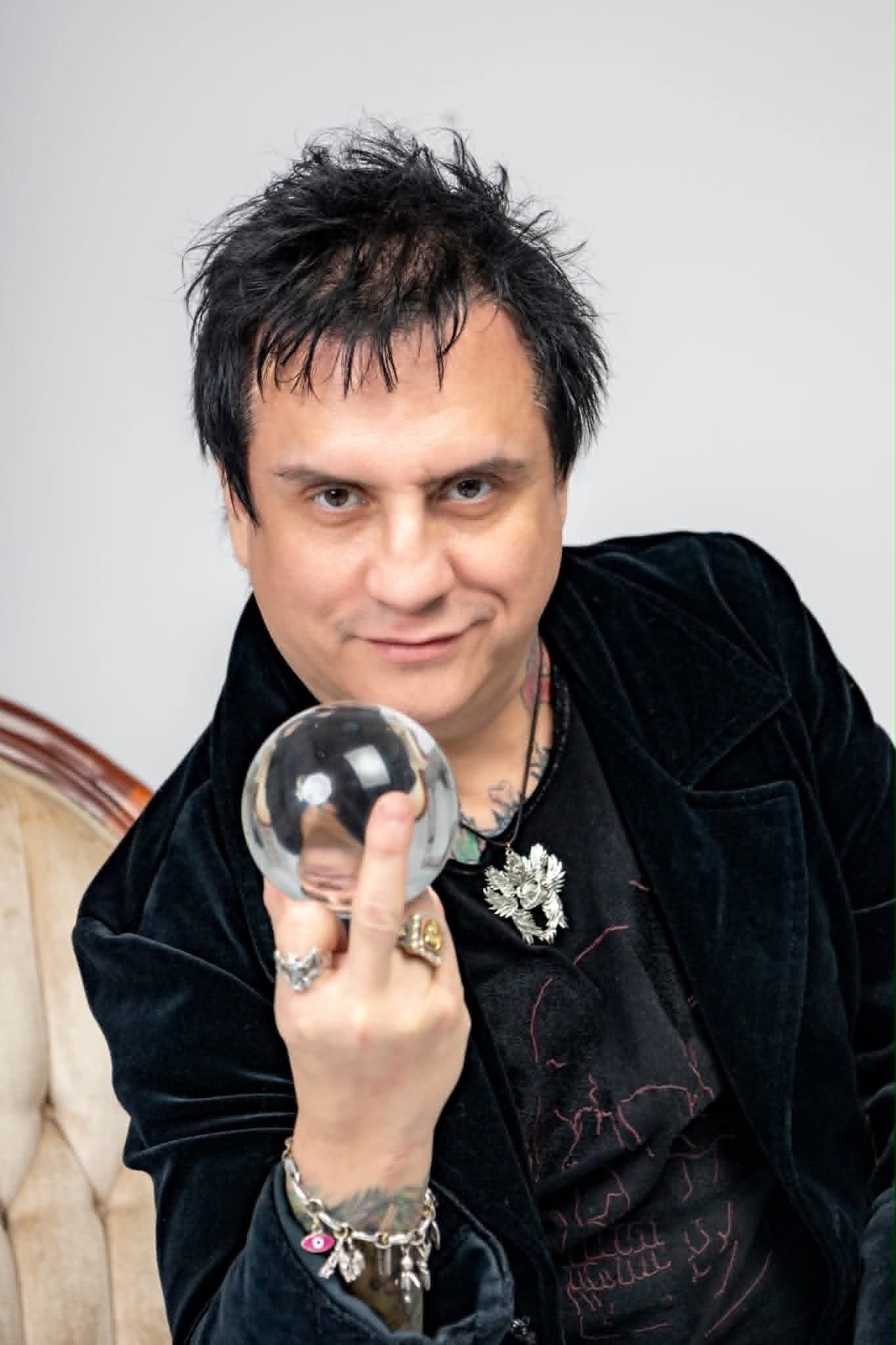 Mysterion — magician