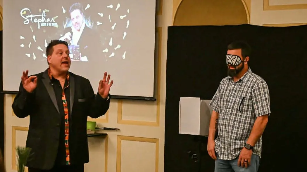 Stephan Master of the Senses — live magic performance photo